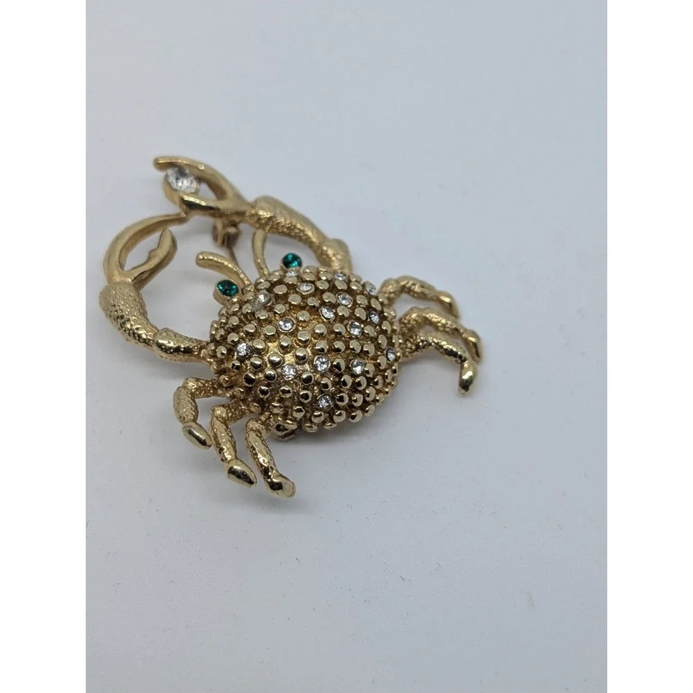 Vintage Gold Tone and Rhinestone‎ Crab Brooch